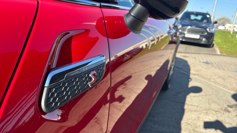 MINI Hatchback 2.0 Cooper S Exclusive 3dr Auto Petrol Hatchback